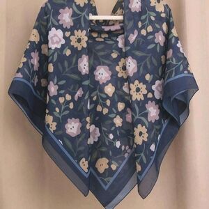 Floral Patterned Scarf Not Satin Comfortable Fabric 110x110 CM